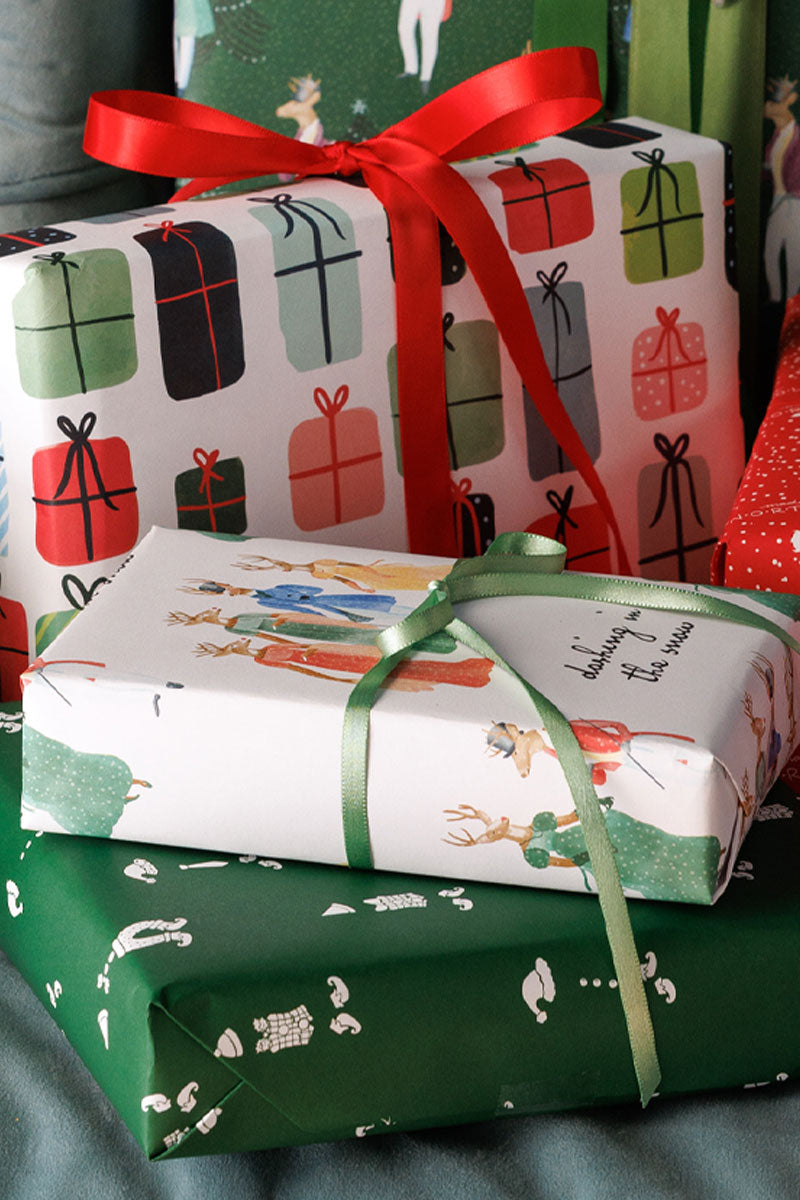 Dashing In The Snow Wrapping Sheets White