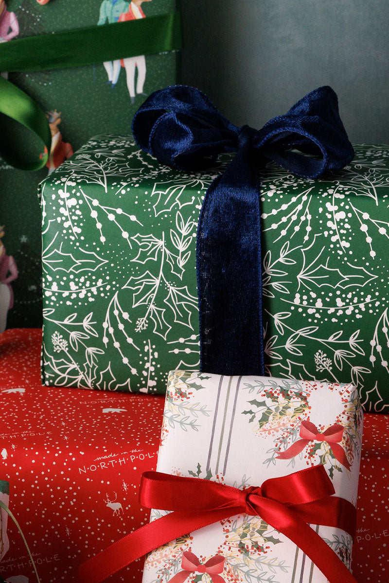 Holiday Sprig Wrapping Sheets